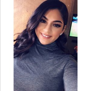 Meet your Posher, Jacqueline